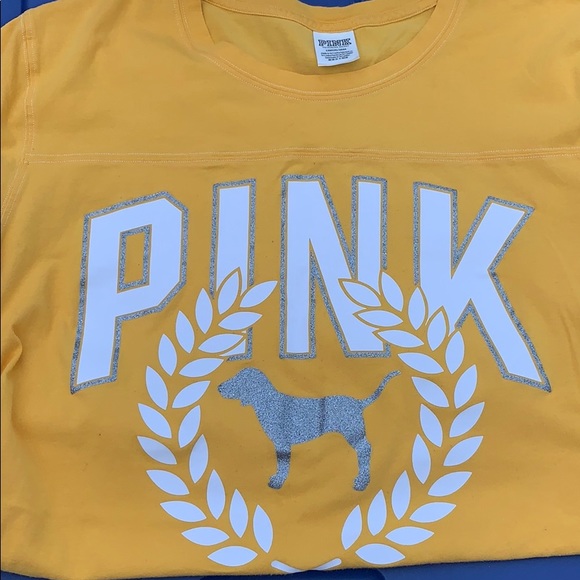 Tops - Short sleeve Pink Victoria’s Secret tee final⬇️